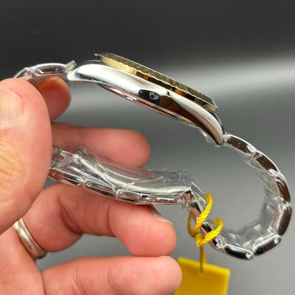 Invicta Specialty Stratford 47457 Mens 43mm Two-Tone Stainless Steel Quartz 50m - Picture 5 of 17